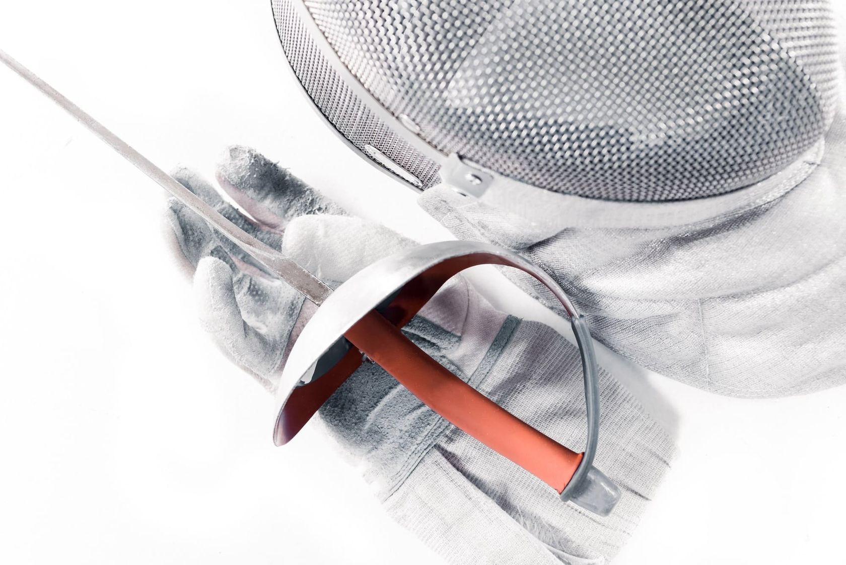 The sheen of a blade: types of steel used in modern fencing